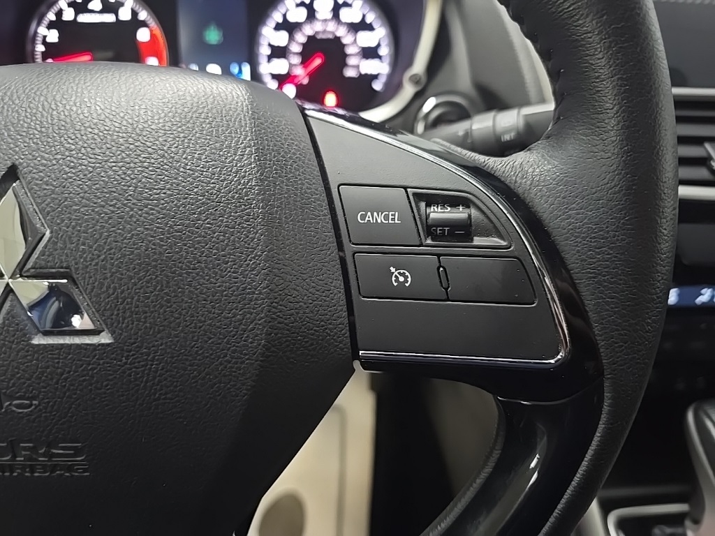 2018 Mitsubishi Eclipse Cross SE photo 20