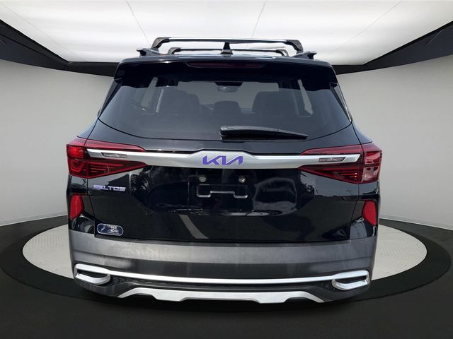 2022 Kia Seltos SX photo 2