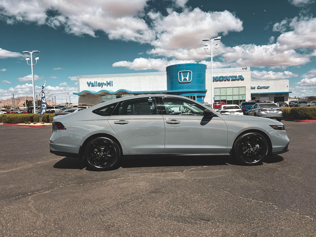 2025 Honda Accord SE photo 2