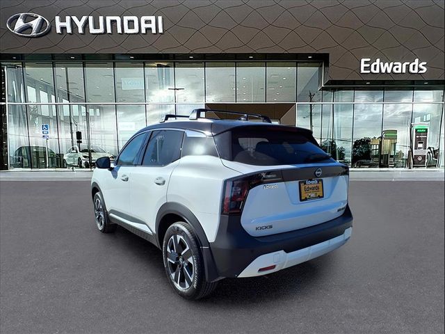 2025 Nissan Kicks SR photo 3