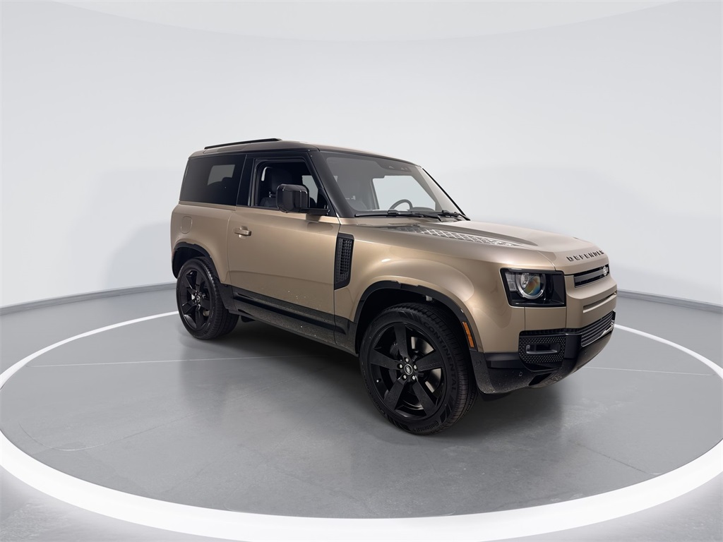 2025 Land Rover Defender 90 X-Dynamic SE photo 2