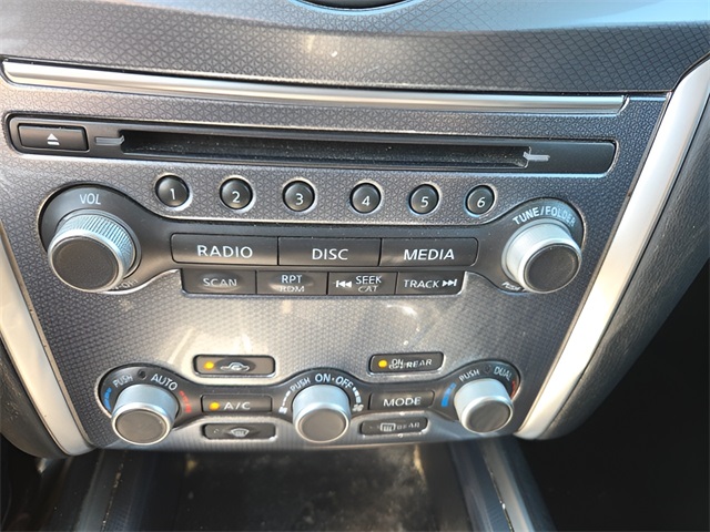 2018 Nissan Pathfinder SL photo 20
