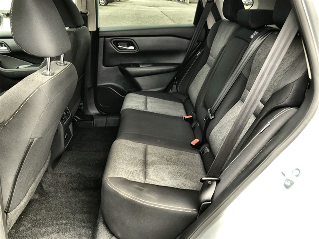 2024 Nissan Rogue SV photo 11