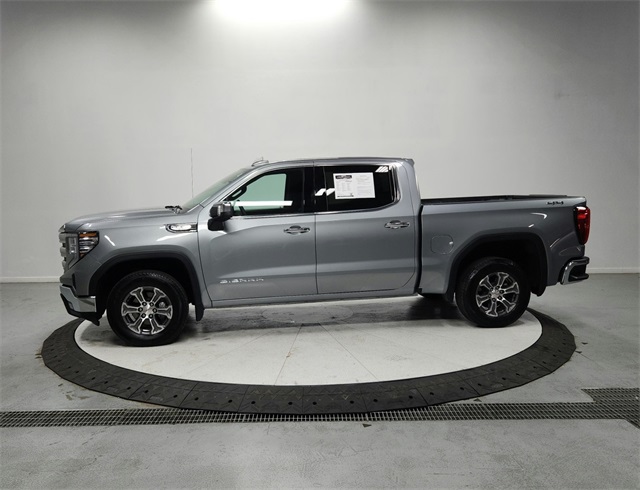 2025 Gmc Sierra 1500 SLT photo 4