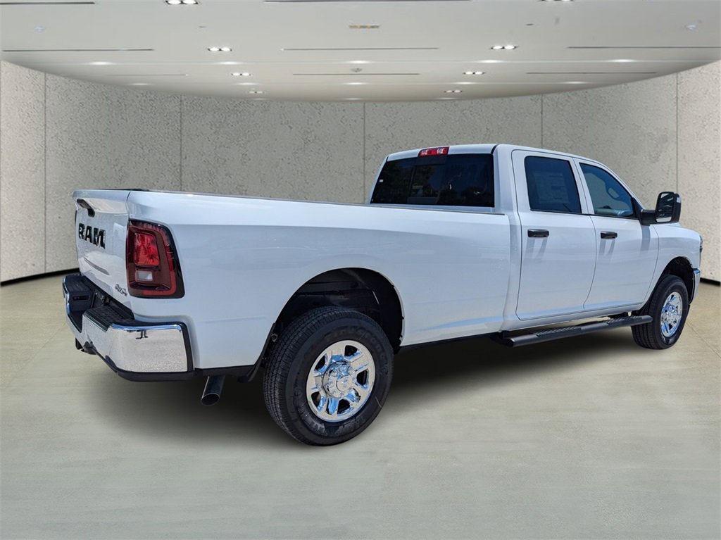 2025 Ram 2500 Tradesman photo 4