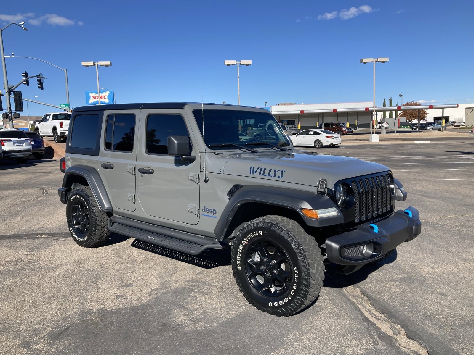 2023 Jeep Wrangler 4xe photo 3