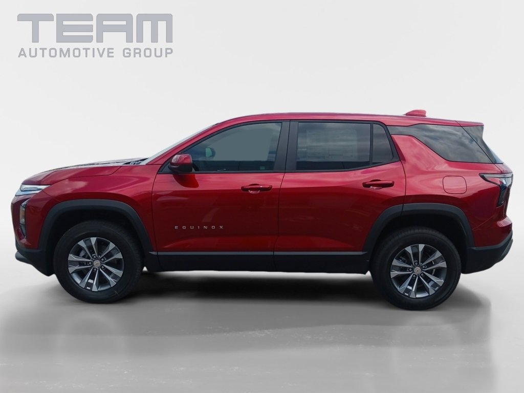 2026 Chevrolet Equinox LT photo 2