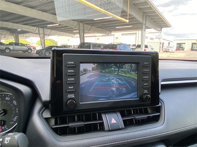2021 Toyota RAV4 XLE photo 9