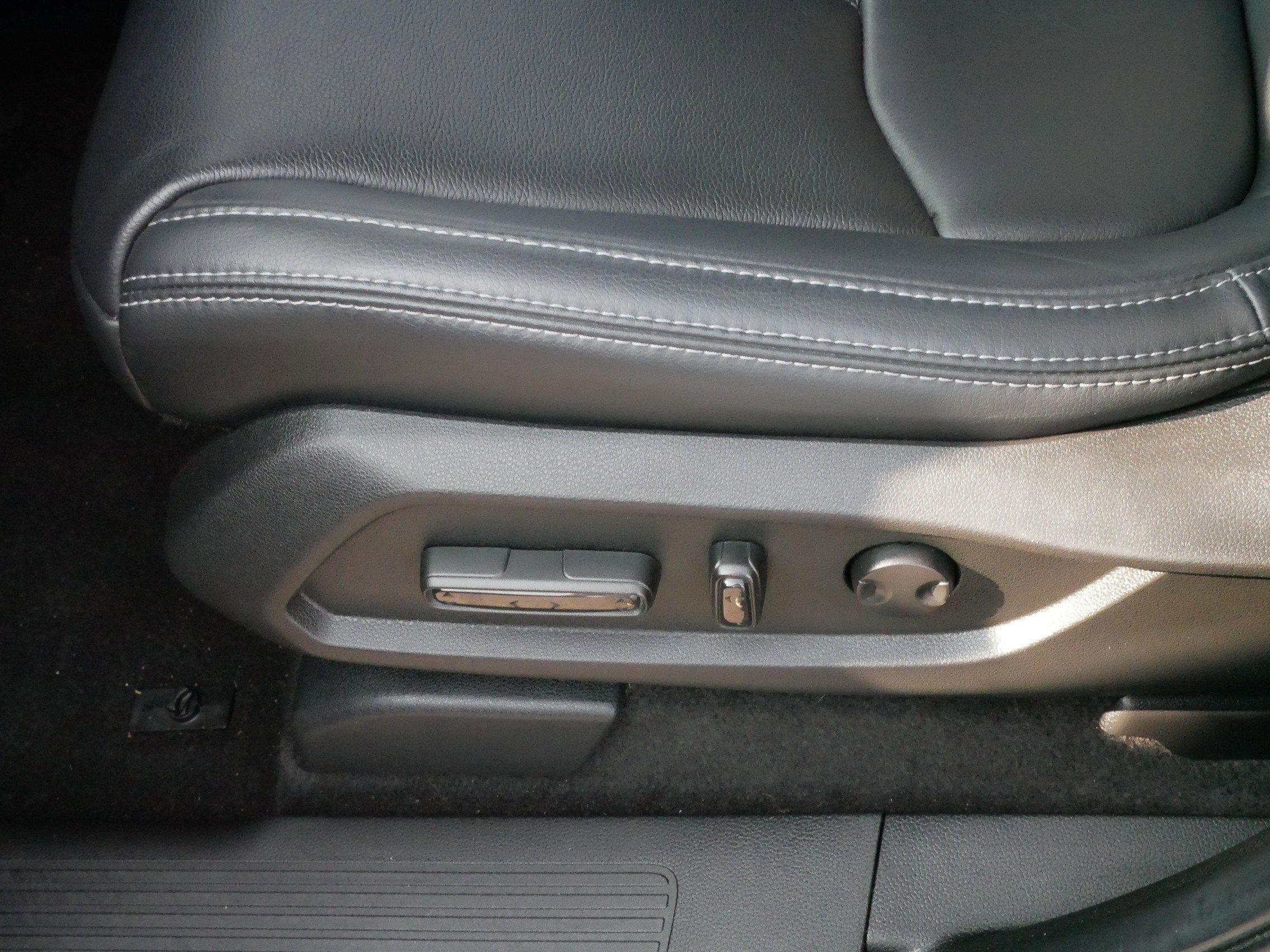 2023 Honda Pilot Touring photo 20