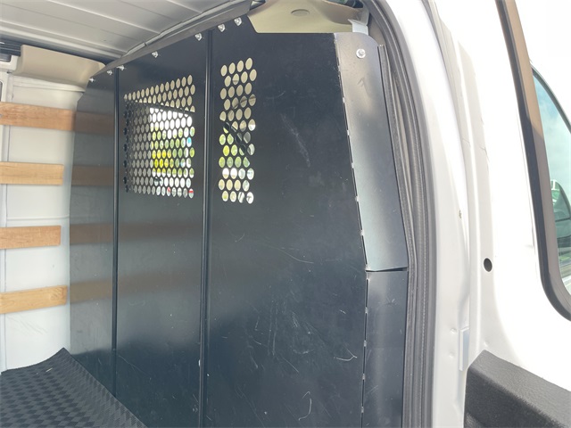 2024 CHEVROLET EXPRESS - Image 24