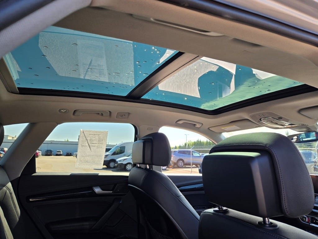 2020 Audi Q5 45 Premium Plus photo 9