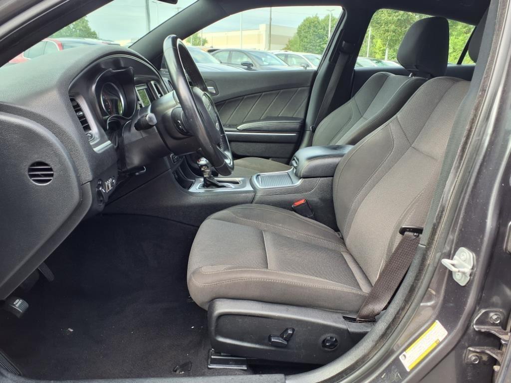 2019 Dodge Charger SXT photo 3