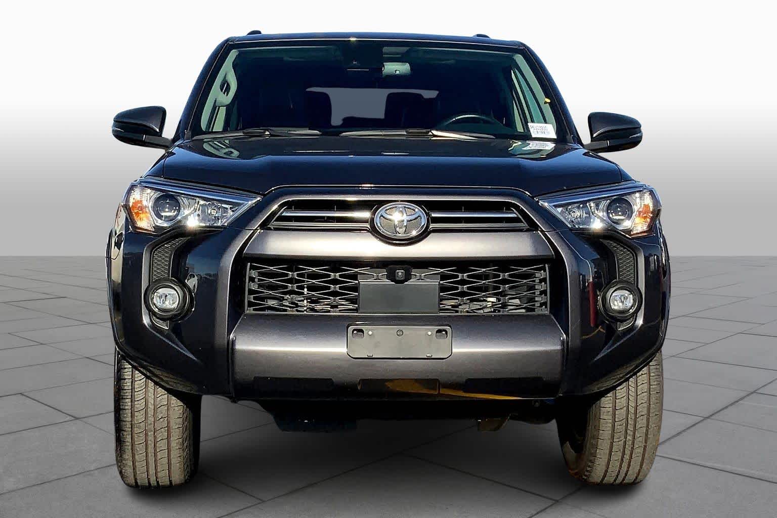 2023 Toyota 4Runner SR5 Premium photo 3
