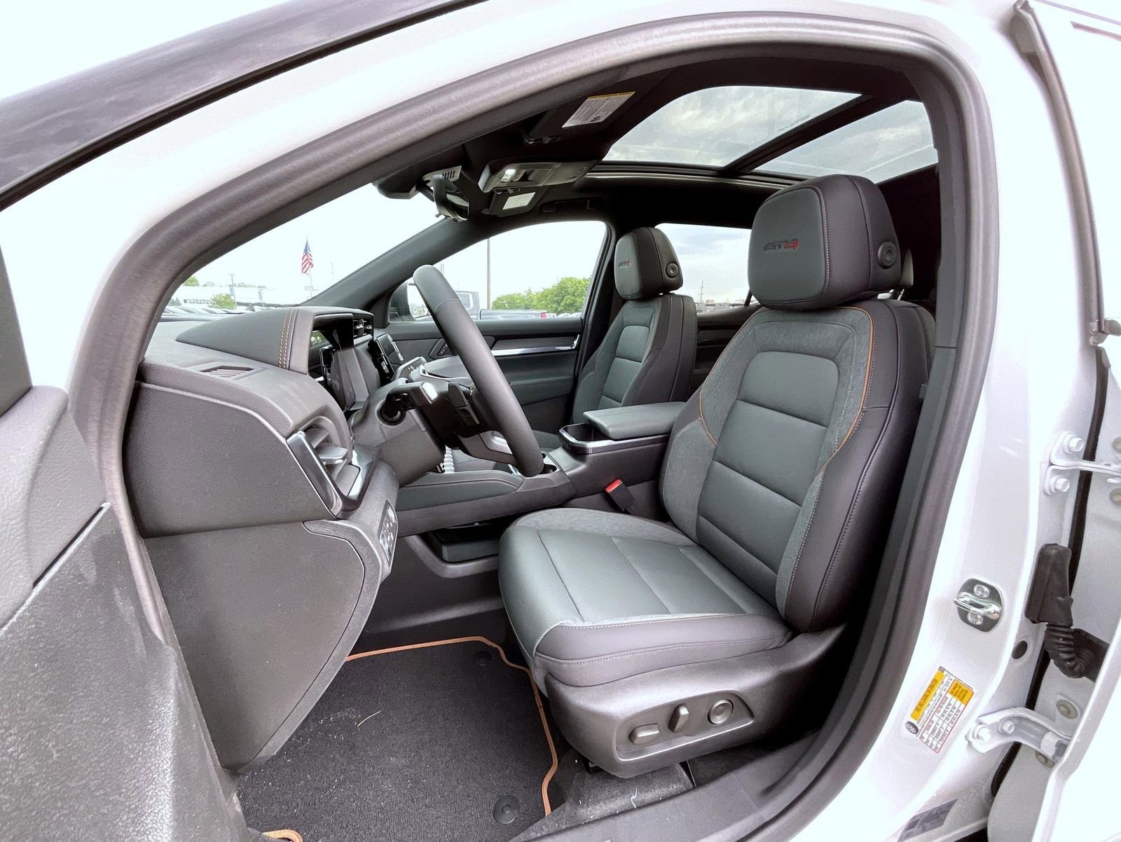 2026 Gmc Terrain AT4 photo 2