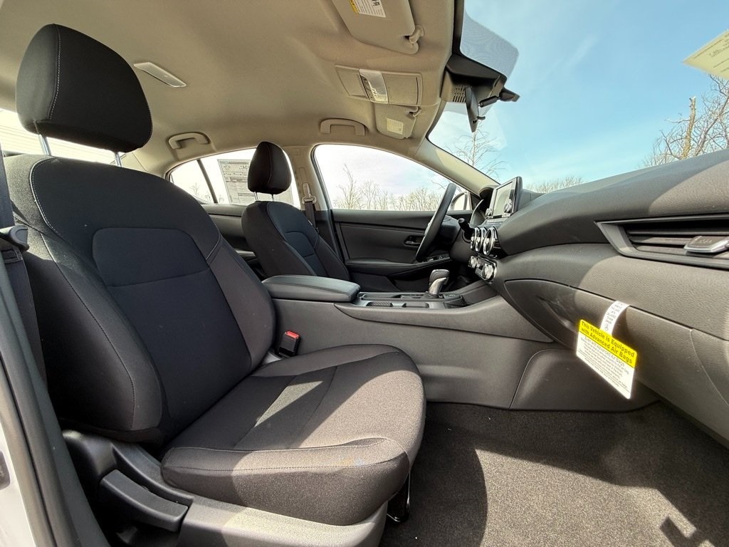 2025 Nissan Sentra S photo 29