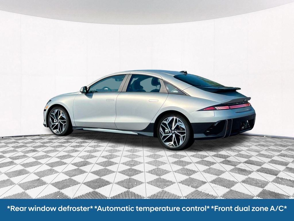 2025 Hyundai Ioniq 6 SEL photo 3