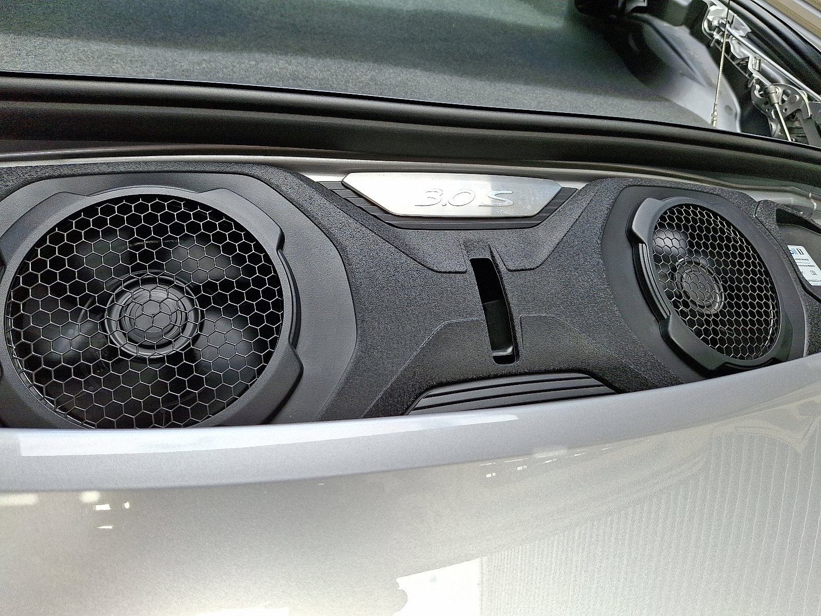 2023 Porsche 911 4S photo 4