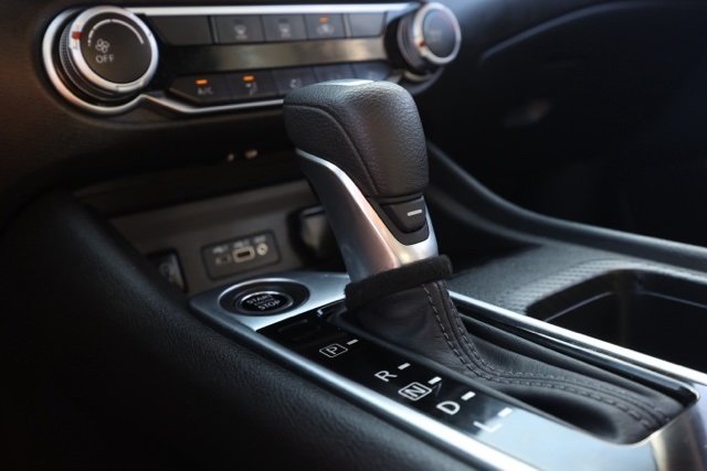 2024 Nissan Sentra SV photo 28