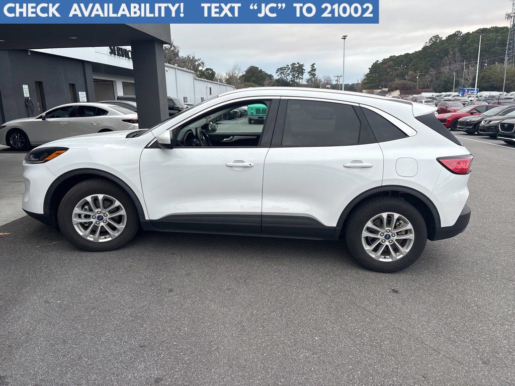 2021 Ford Escape SE