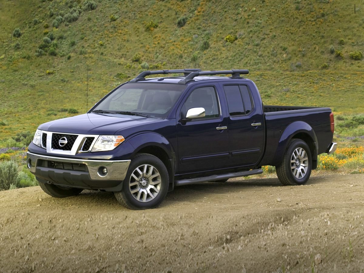 2011 Nissan Frontier SL's photo
