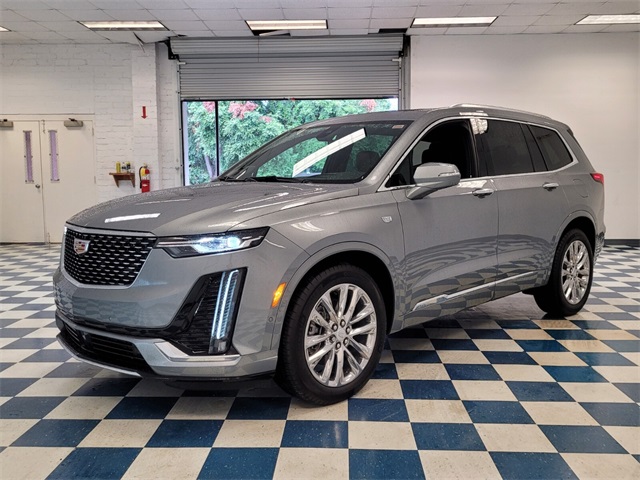 2024 Cadillac XT6 Premium Luxury photo 3