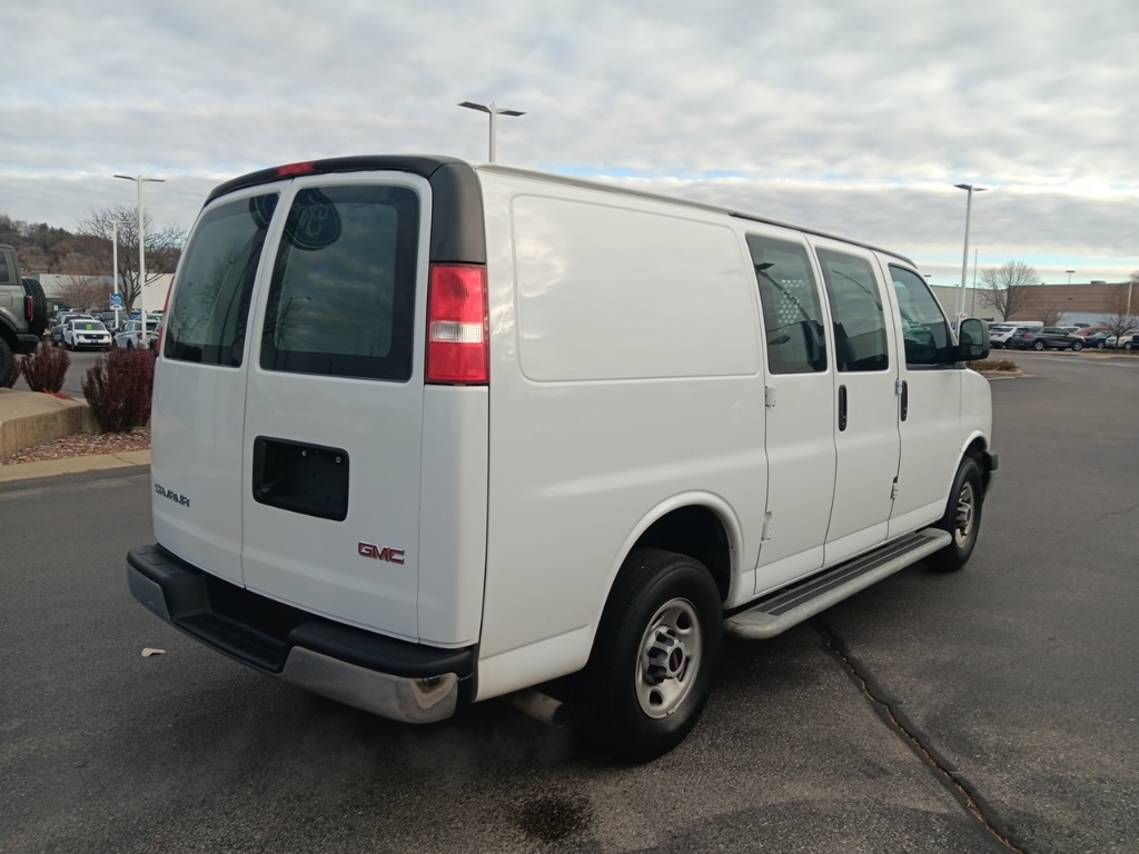 2023 Gmc Savana 2500 Cargo photo 4