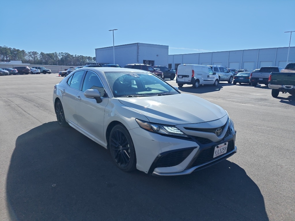 2024 Toyota Camry XSE's photo