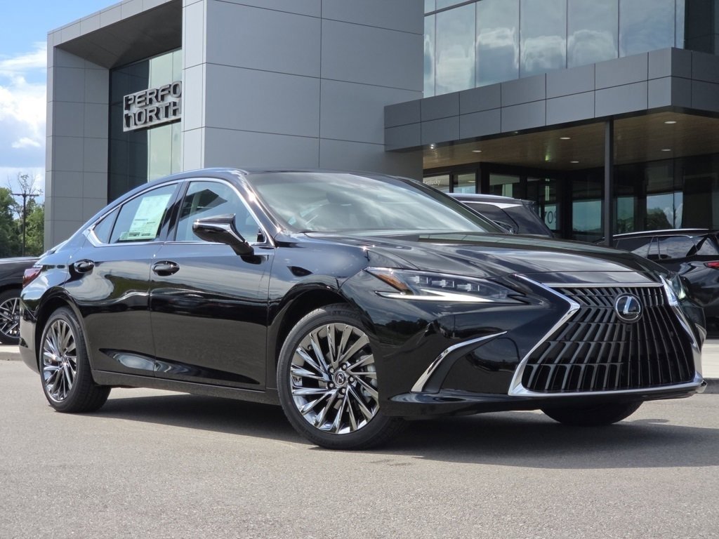 2025 Lexus ES 300h Ultra Luxury photo 2
