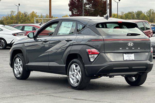 2026 Hyundai Kona SE photo 4