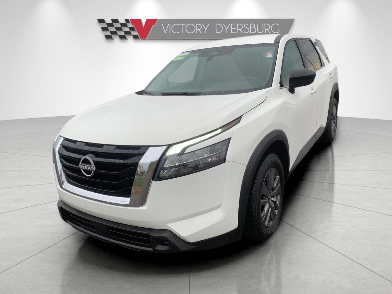 2025 Nissan Pathfinder S photo 3