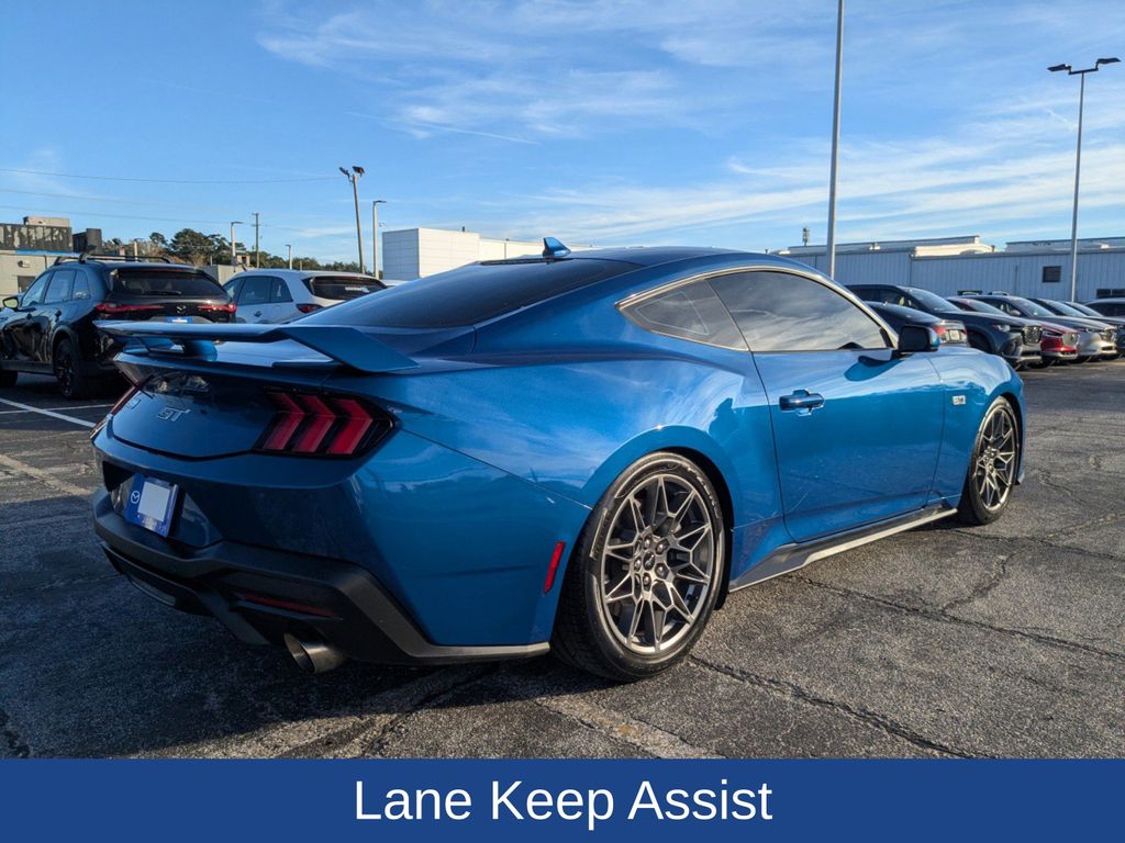 2024 Ford Mustang GT photo 3