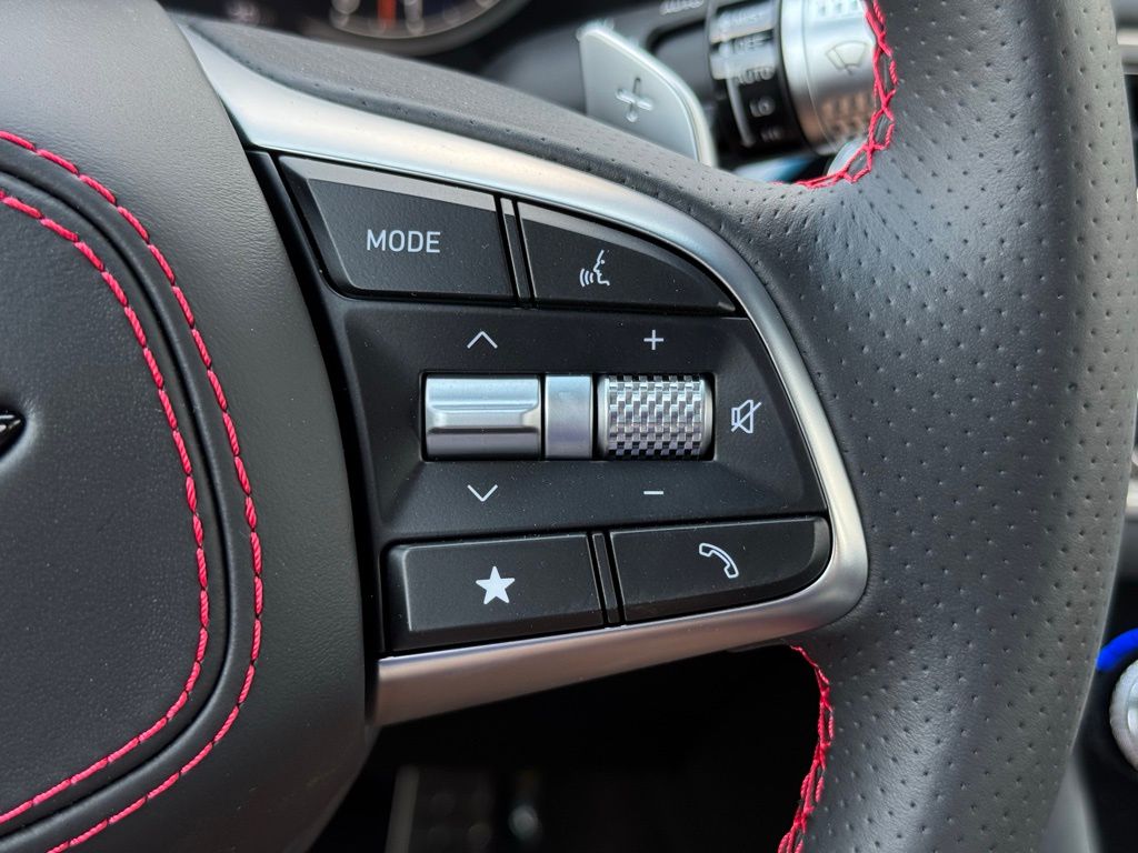 2025 Genesis G70 3.3T Sport Advanced photo 30