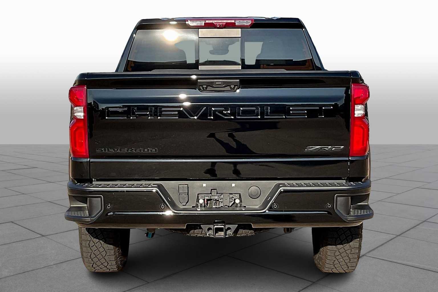 2025 Chevrolet Silverado 1500 ZR2 photo 4