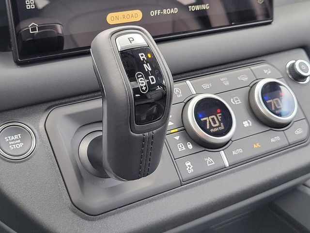 2025 Land Rover Defender 110 X-Dynamic SE photo 20