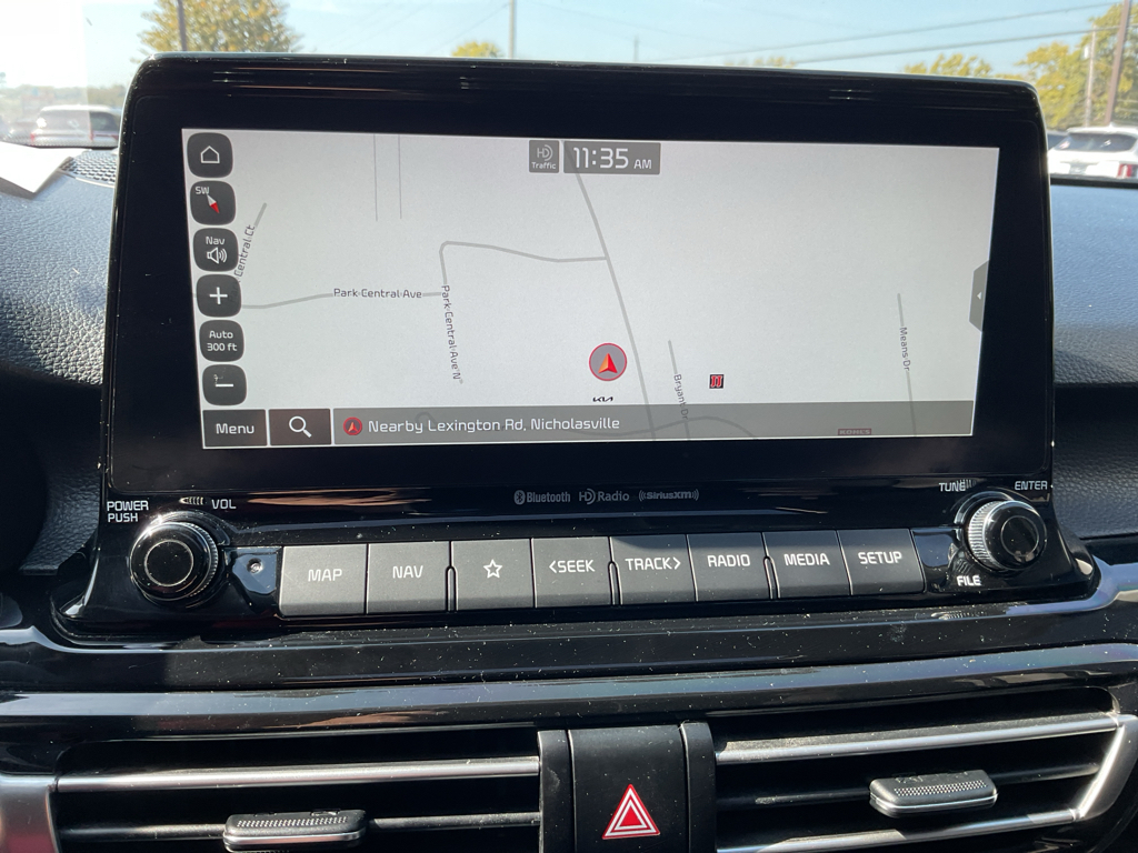 2023 Kia Seltos EX photo 22