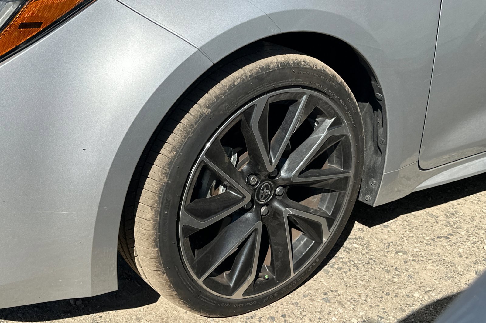 2019 Toyota Corolla XSE photo 6