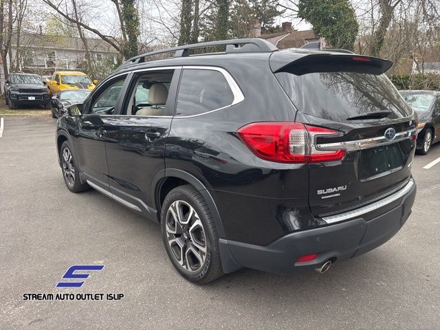 2023 Subaru Ascent Limited photo 4
