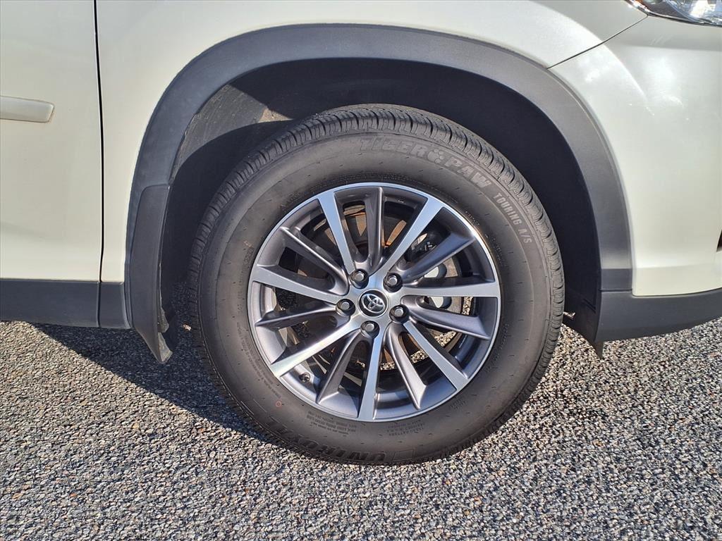 2019 Toyota Highlander XLE photo 4