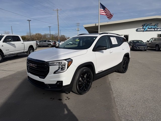 2023 GMC Terrain SLT's photo