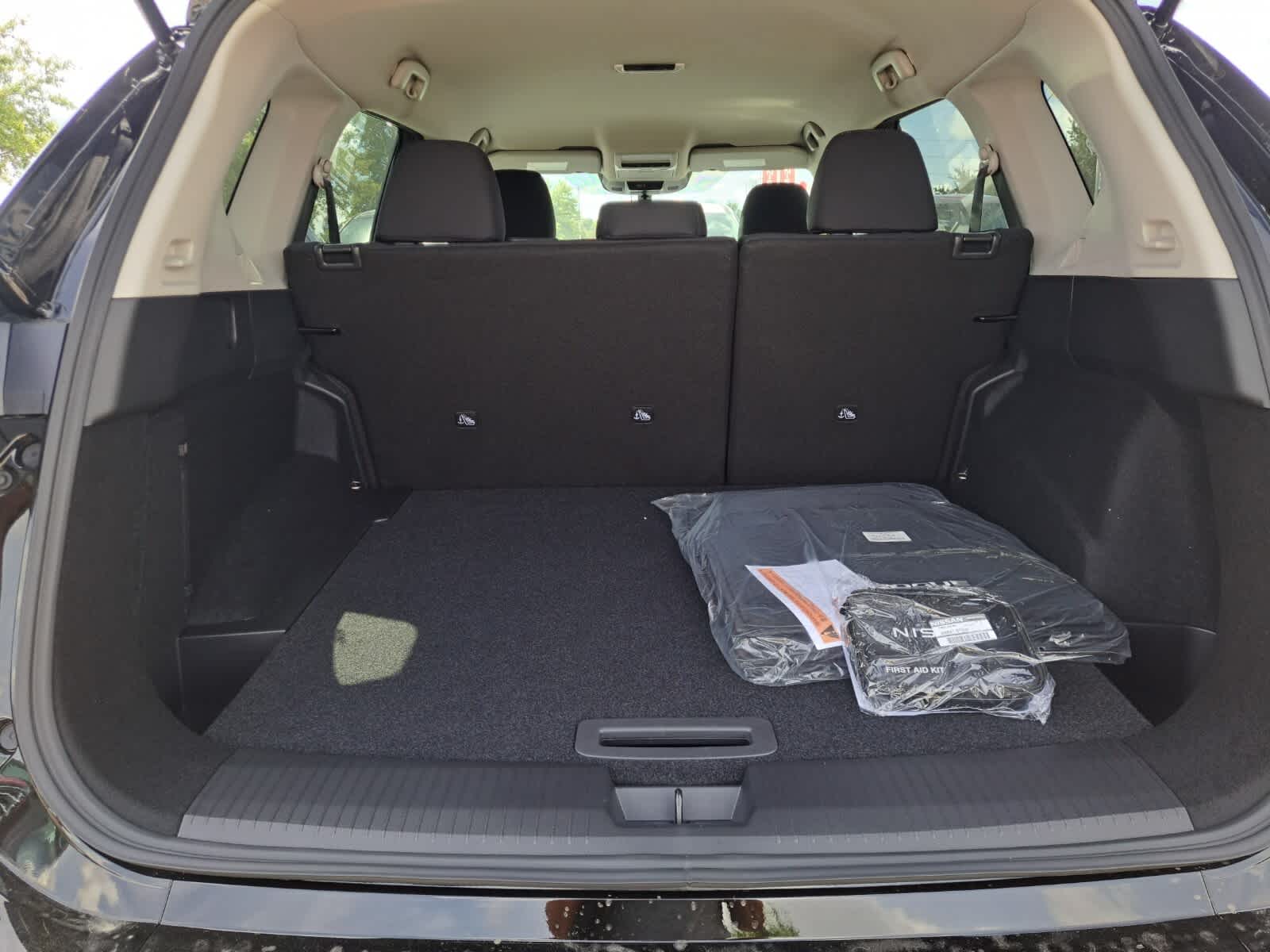 2026 Nissan Rogue S photo 24