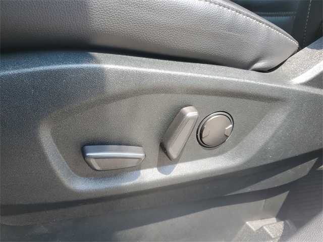 2022 Ford Edge SEL photo 14
