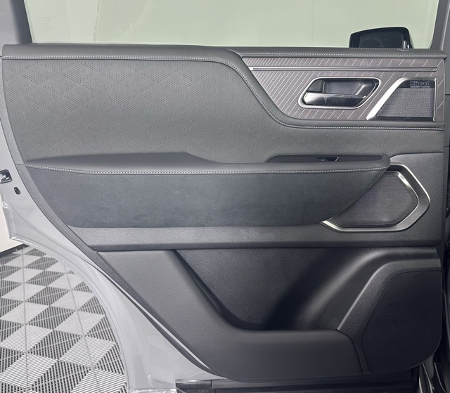 2025 Infiniti QX80 photo 14