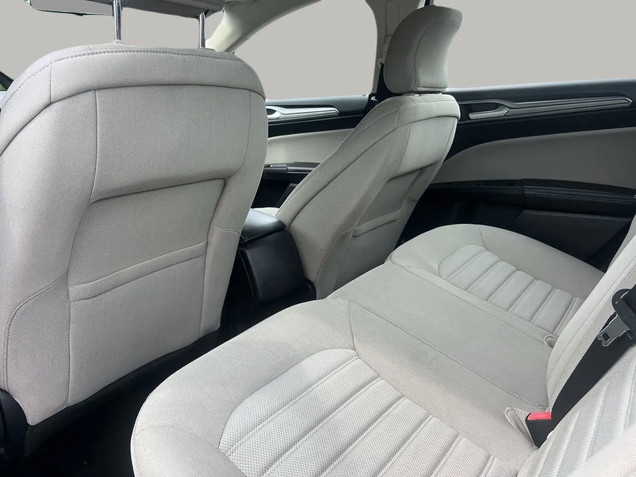 2018 Ford Fusion Hybrid S photo 14