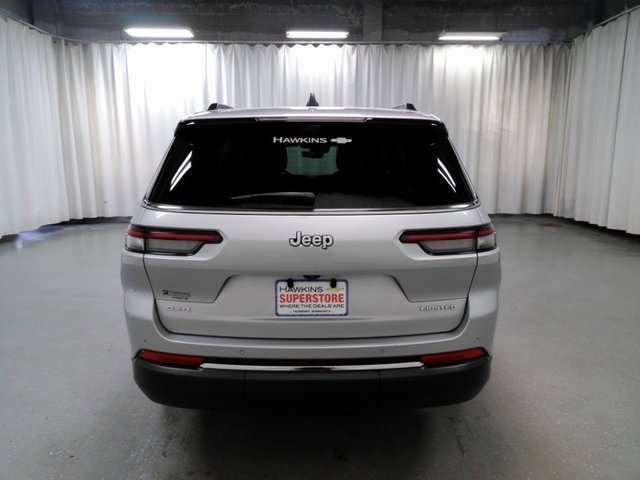 2024 Jeep Grand Cherokee Limited photo 4