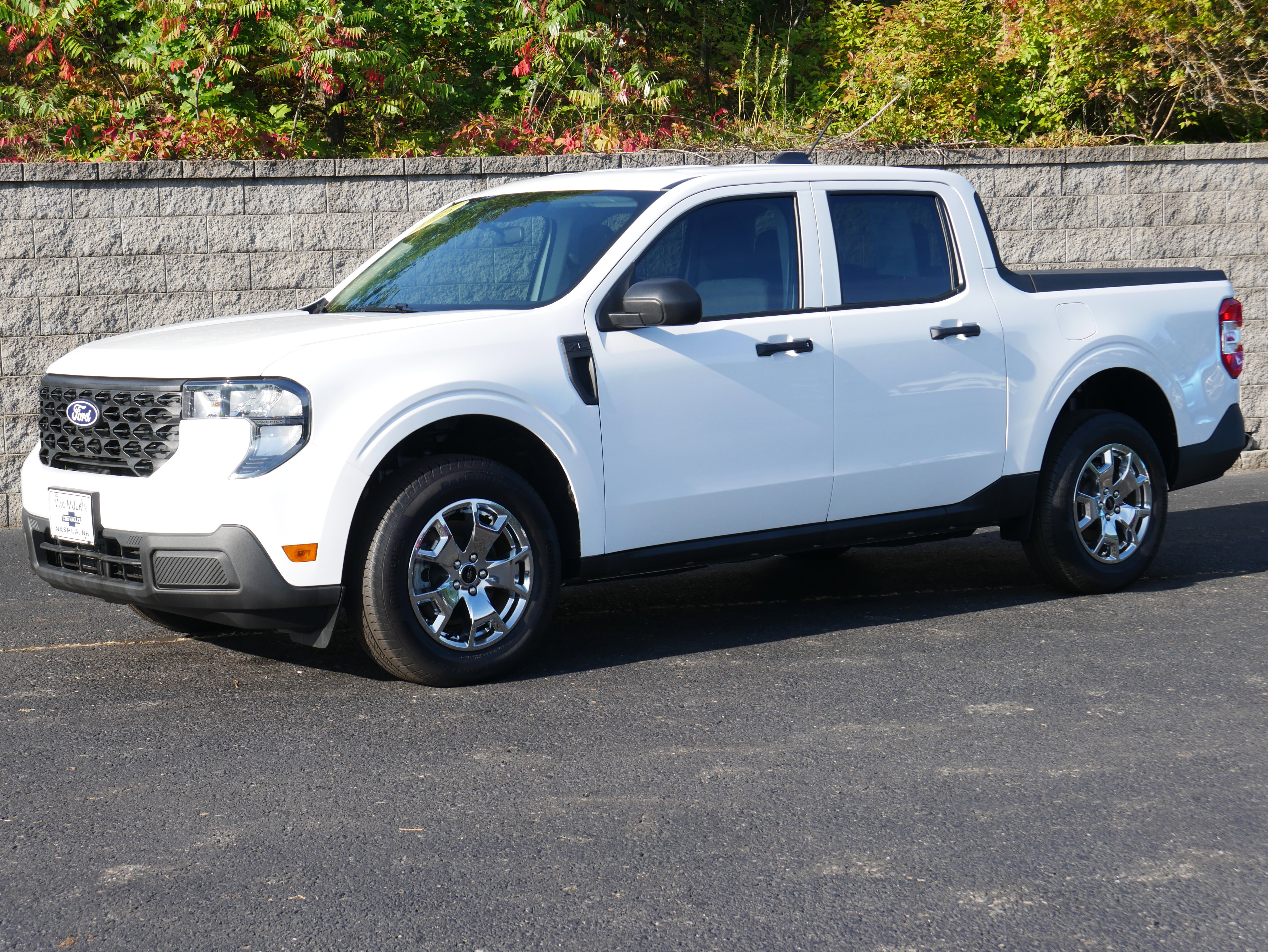 2025 Ford Maverick XL's photo