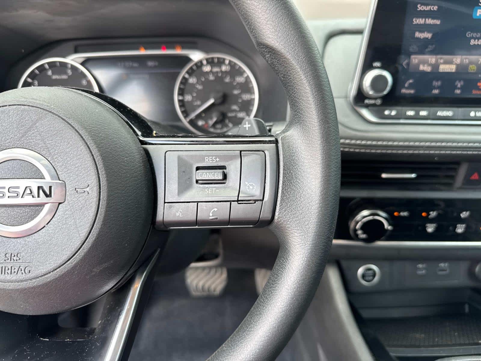 2021 Nissan Rogue S photo 41