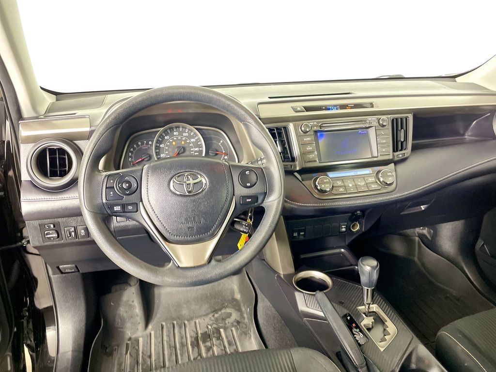 2013 Toyota RAV4 XLE photo 18