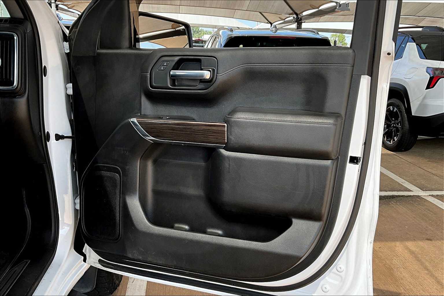 2022 Chevrolet Silverado 1500 RST photo 18
