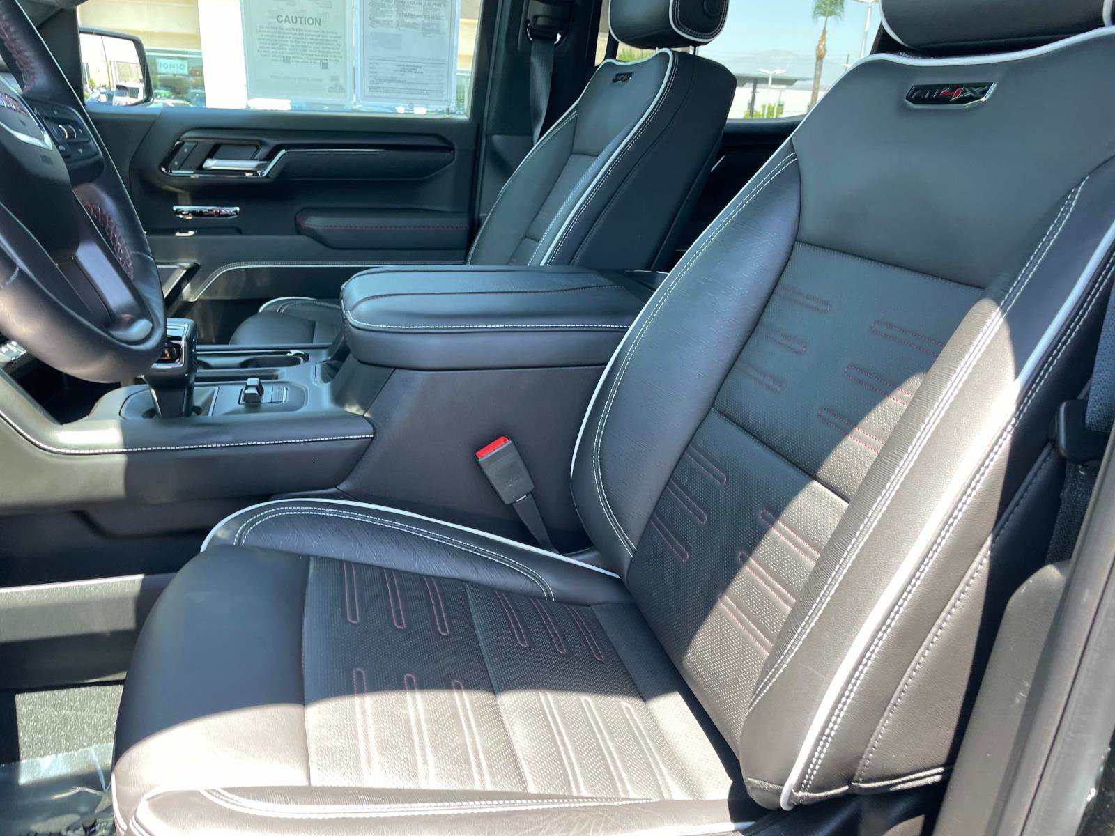 2024 Gmc Sierra 1500 AT4X photo 19