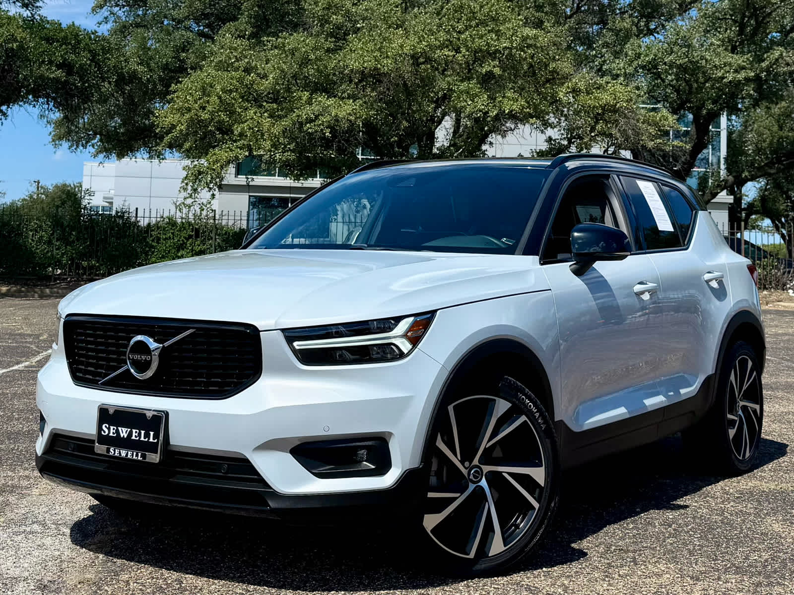 2020 Volvo XC40